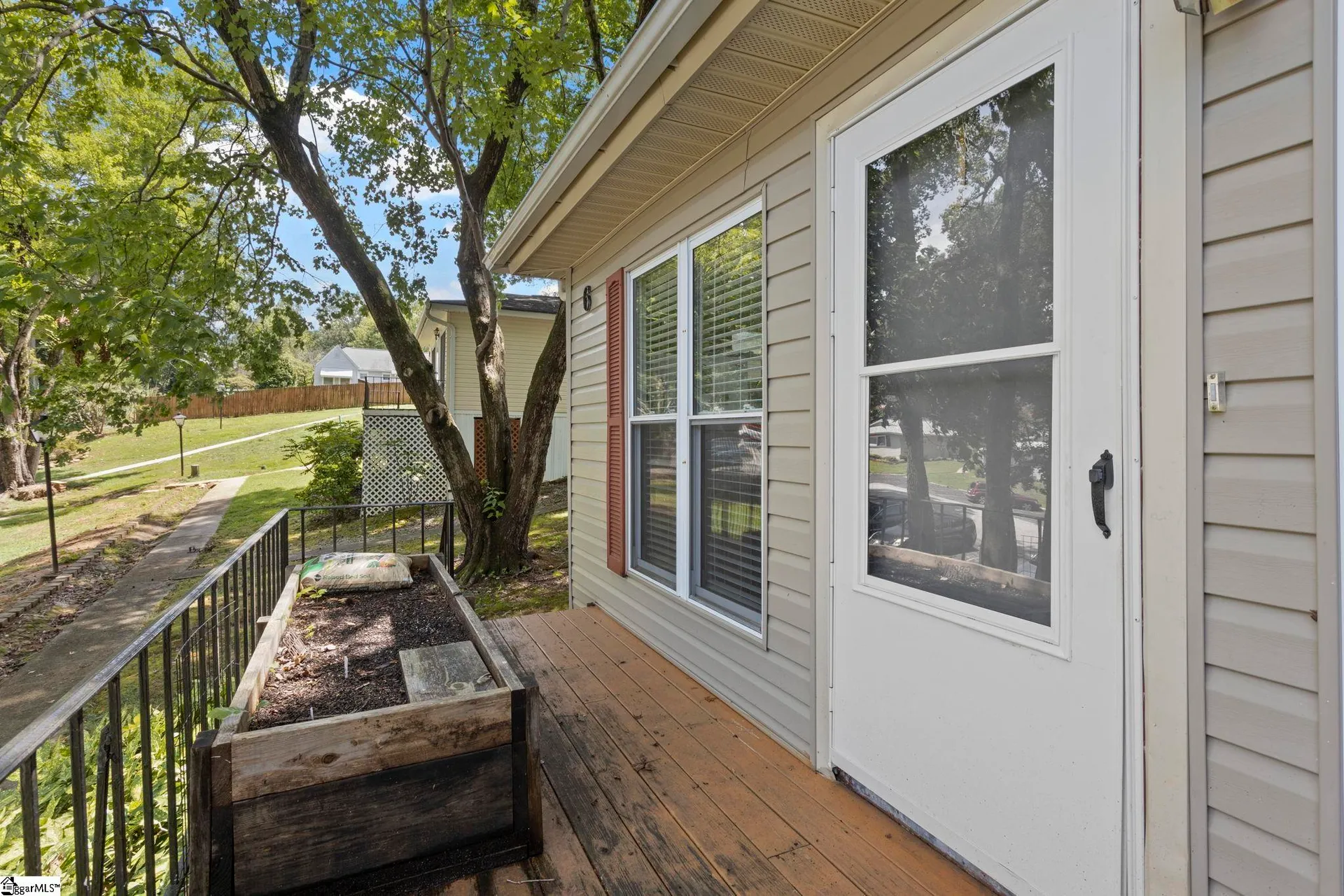 Property image 3 at 6 Kimbell Court, Greenville, SC 29617