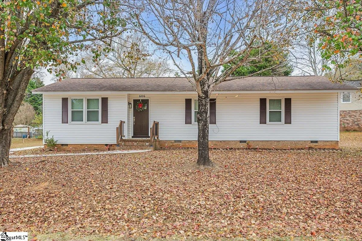 Westwood, Simpsonville Community