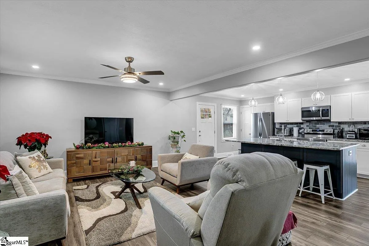 Property image 3 at 606 Davenport Road, Simpsonville, SC 29680