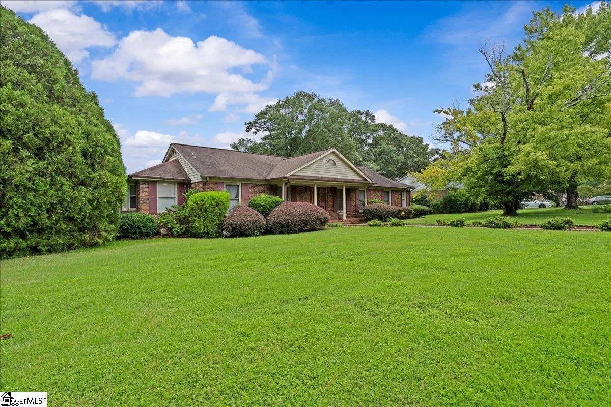 Property image 4 at 101 Lawnfield Street, Mauldin, SC 29662