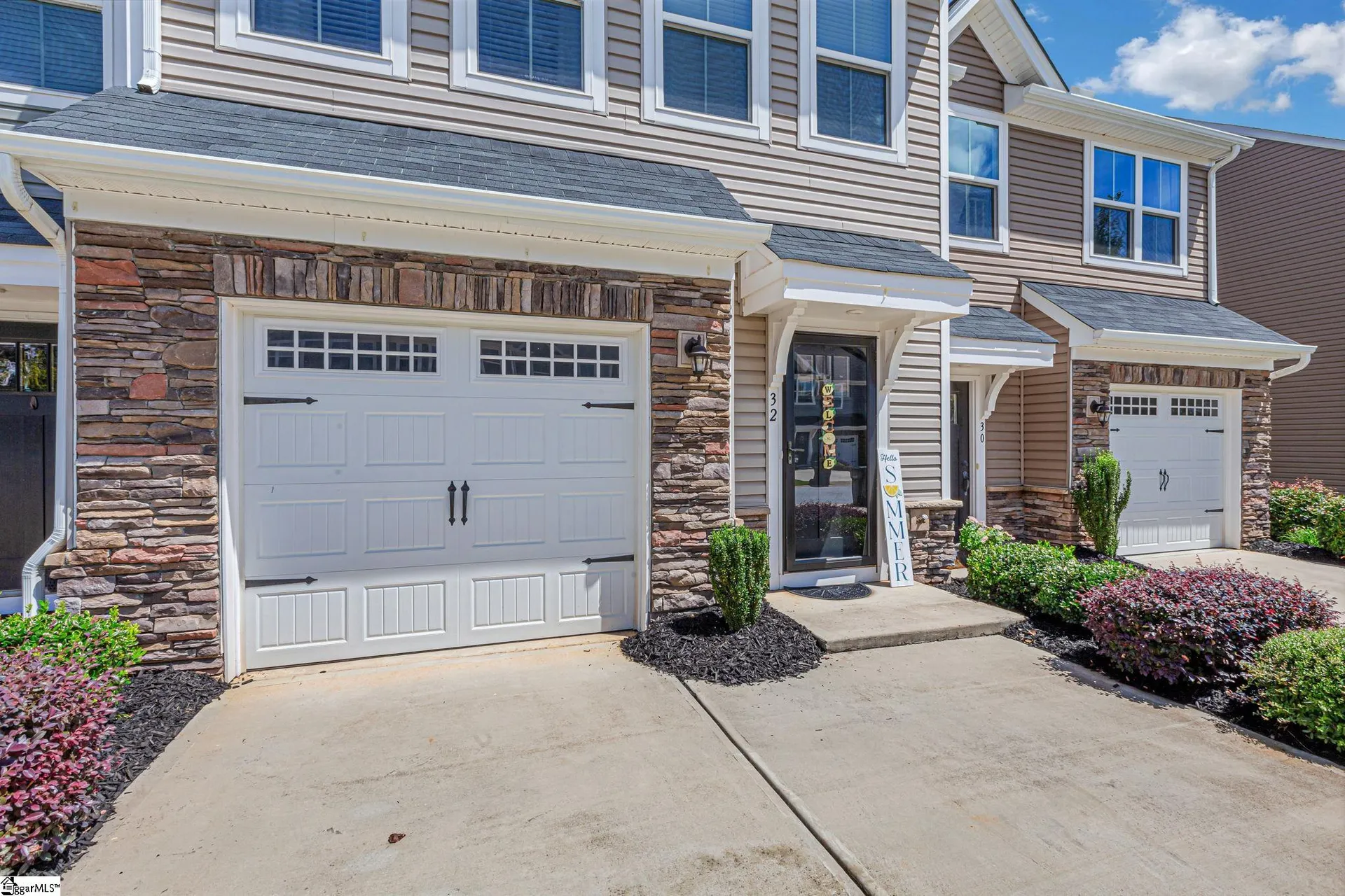Property image 3 at 32 Country Dale Drive, Greer, SC 29650