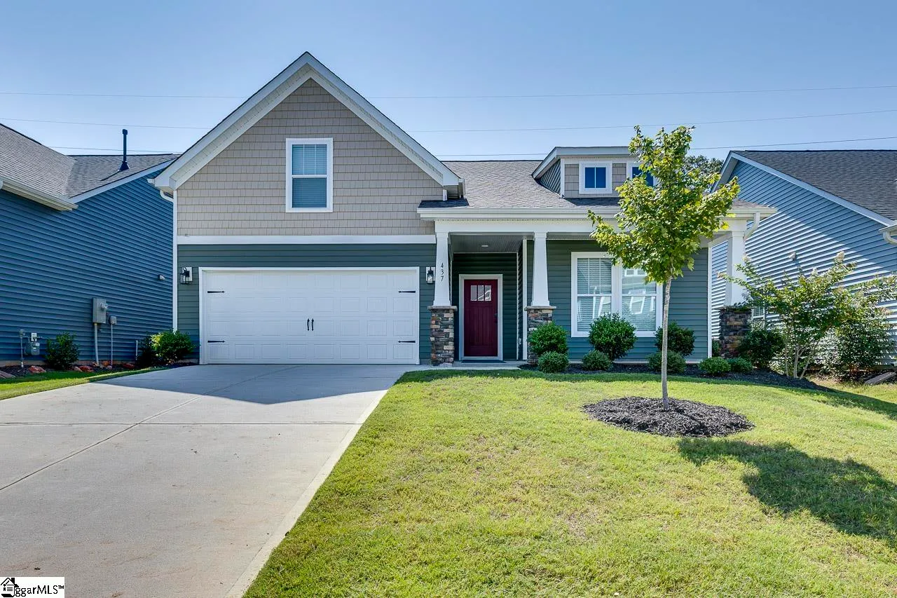 437 Patterdale Trail