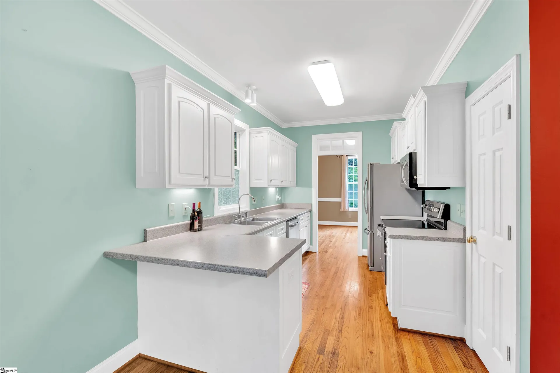 Property image 4 at 1038 Summit Drive, Greenville, SC 29609