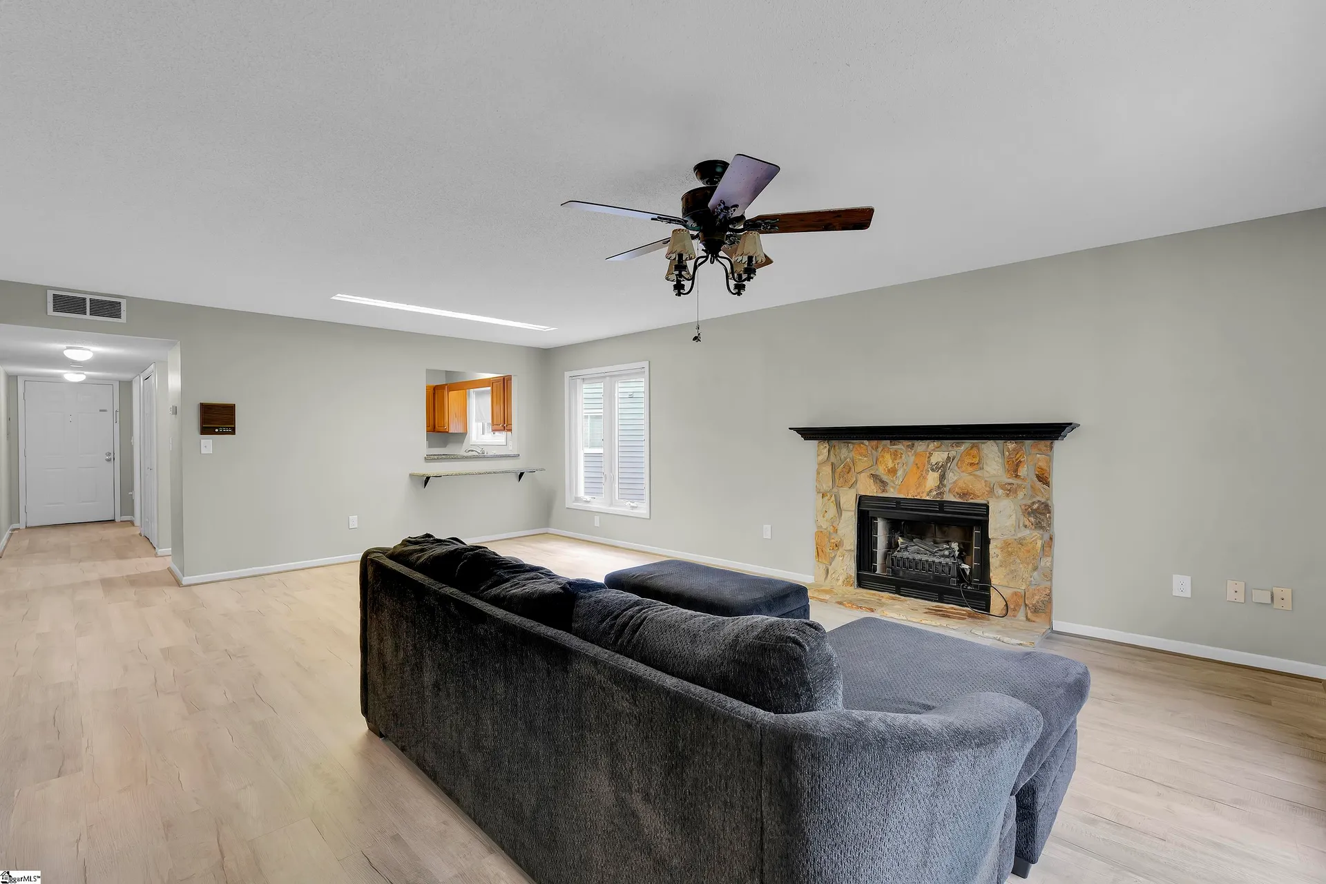 Property image 4 at 405 Northlake Drive, Anderson, SC 29625