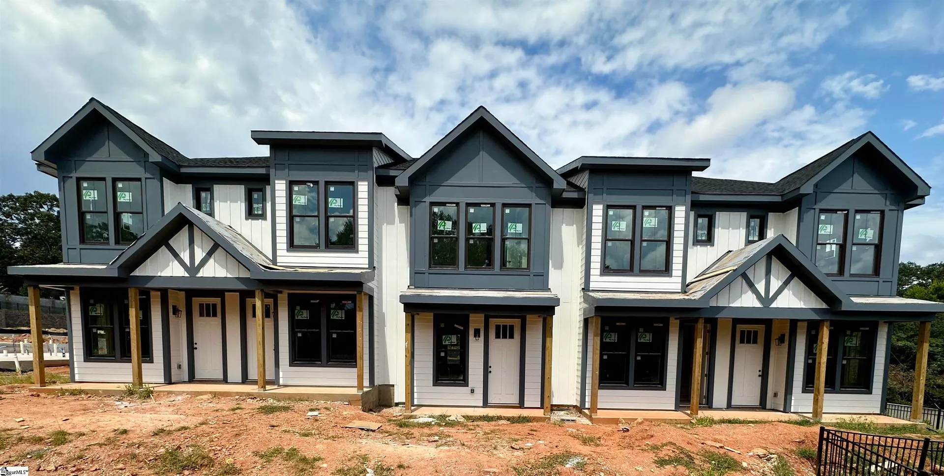 9 Hawthorne Lane
