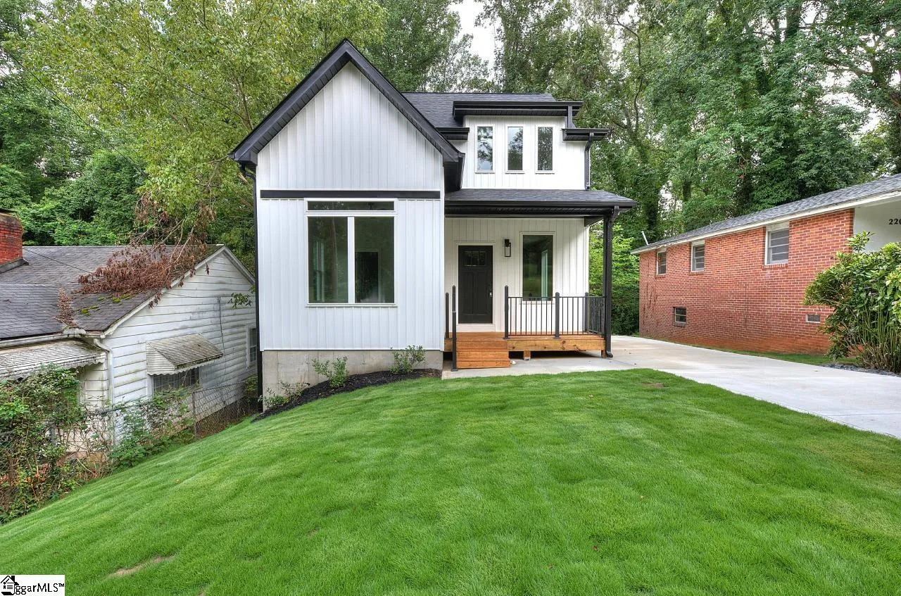 226 Cowan Court