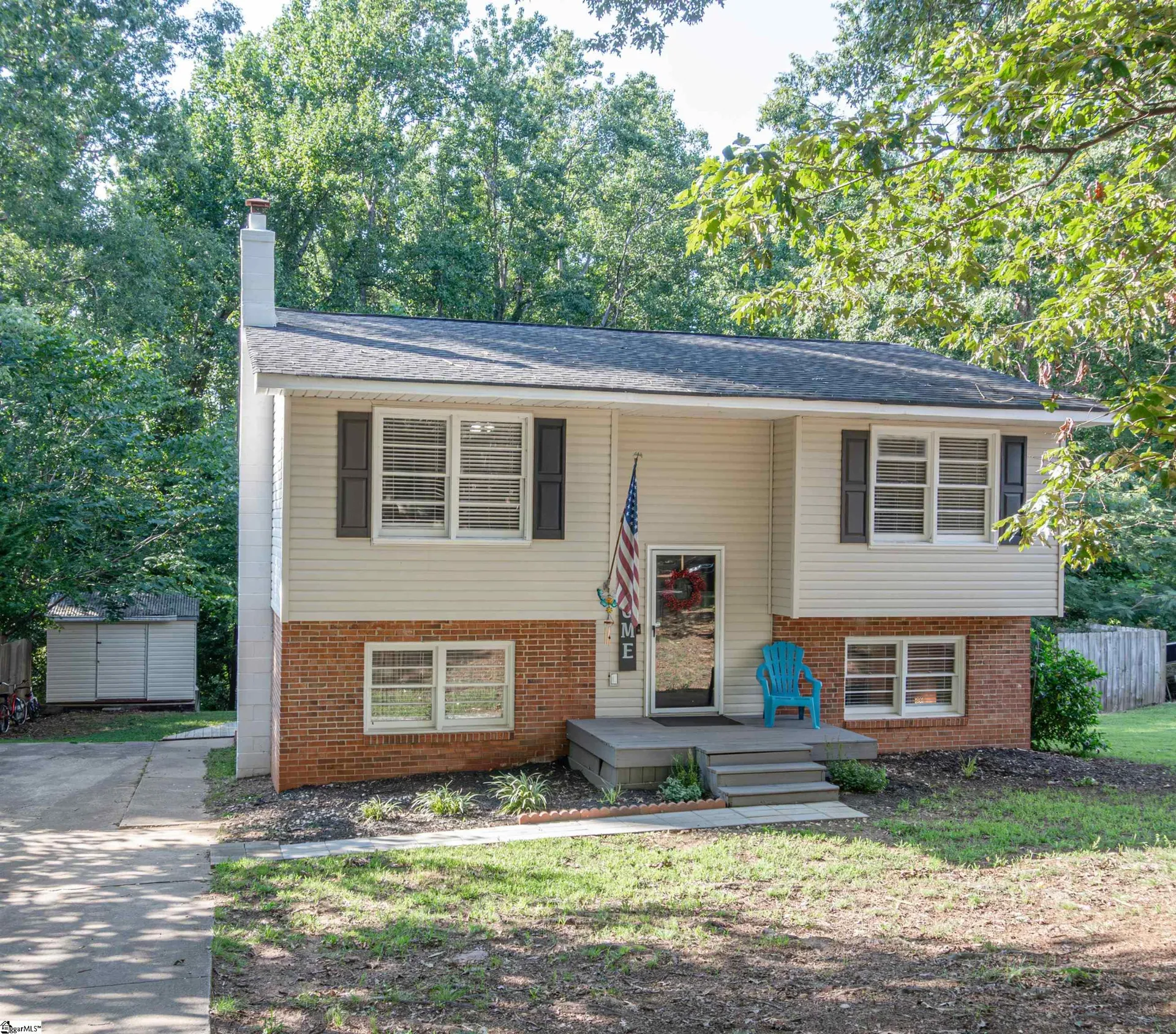 1407 E Yellow Wood Drive