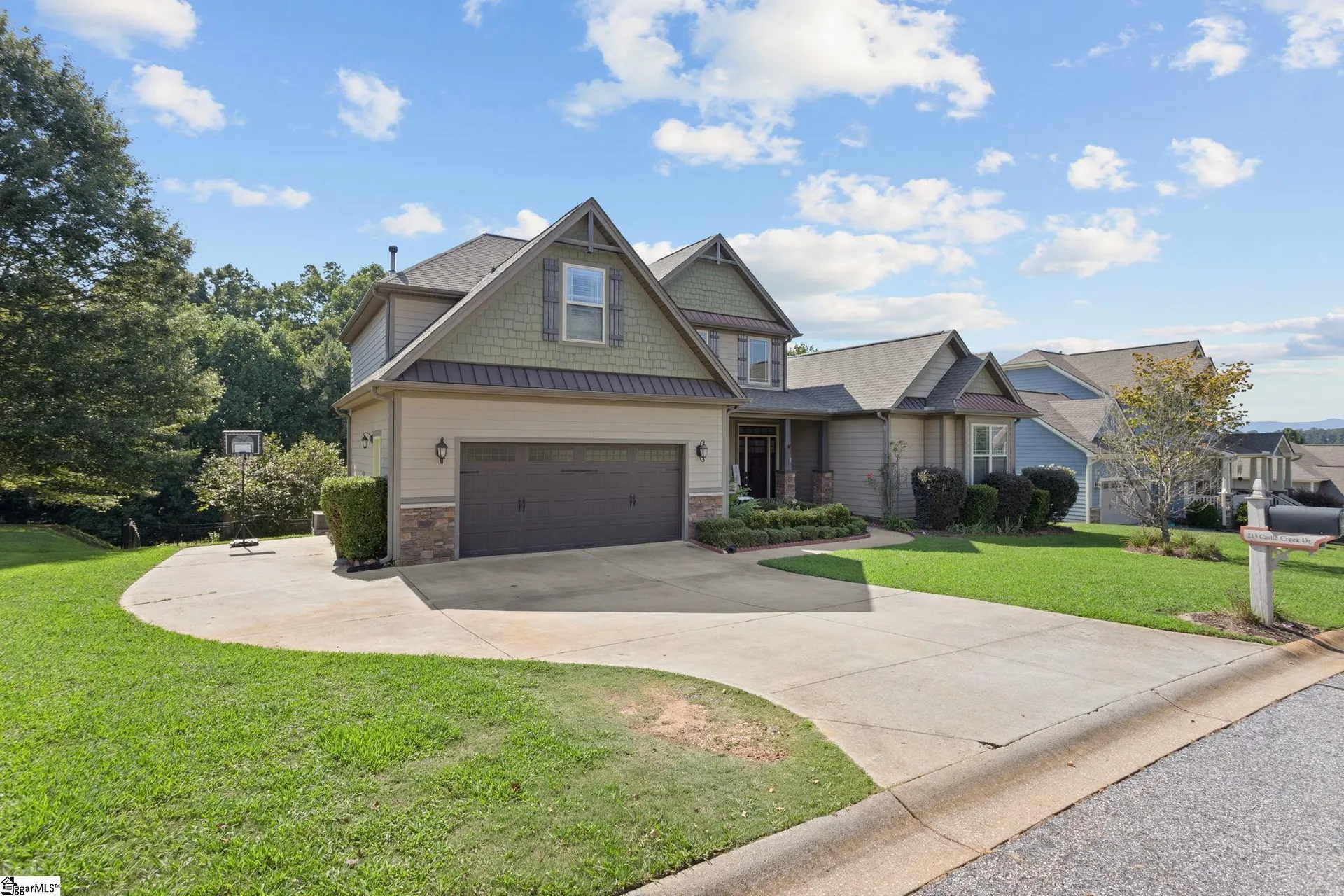 Property image 2 at 213 Castle Creek Drive, Greer, SC 29651