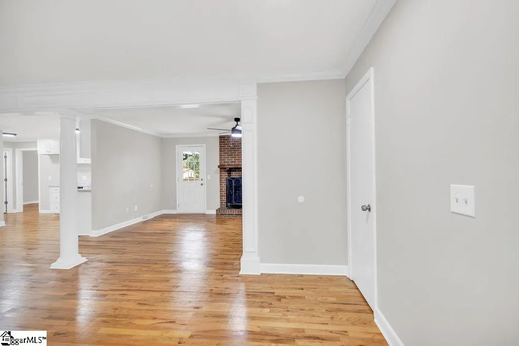Property image 4 at 310 Vine Hill Road, Greenville, SC 29607