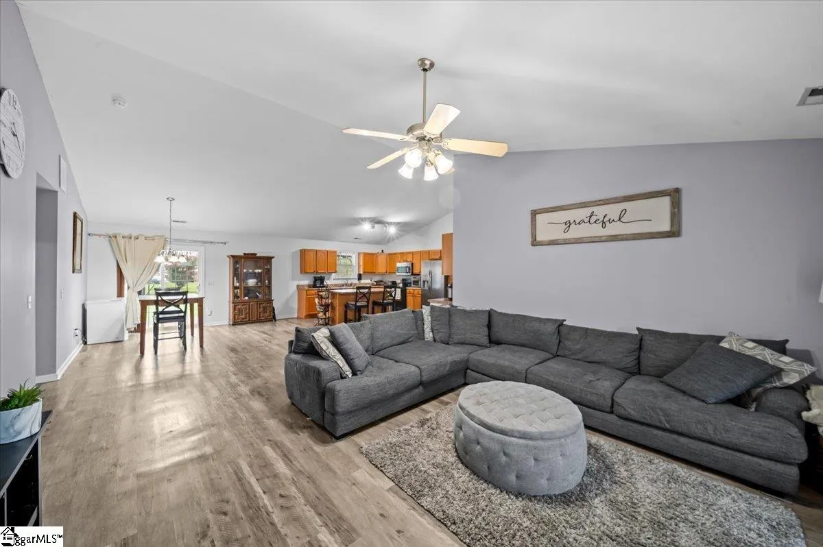 Property image 4 at 100 Sterling Bridge Road, Greenville, SC 29611