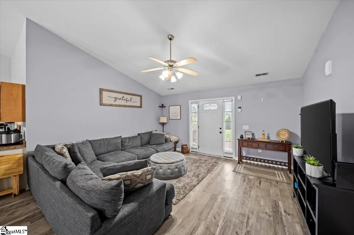 Property image 5 at 100 Sterling Bridge Road, Greenville, SC 29611
