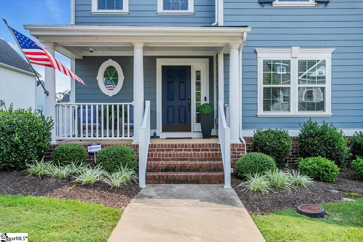 Property image 2 at 404 Algonquin Trail, Greenville, SC 29607