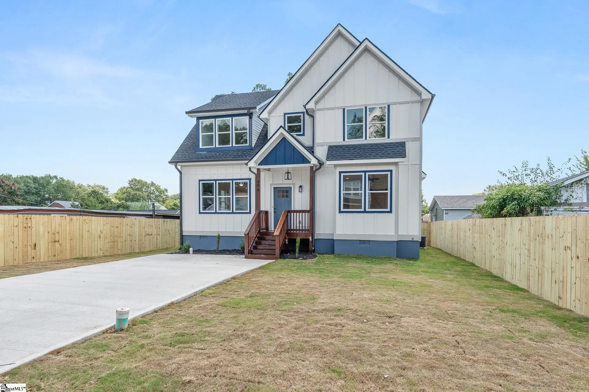 Property image 2 at 305 Valley Street, Greenville, SC 29611