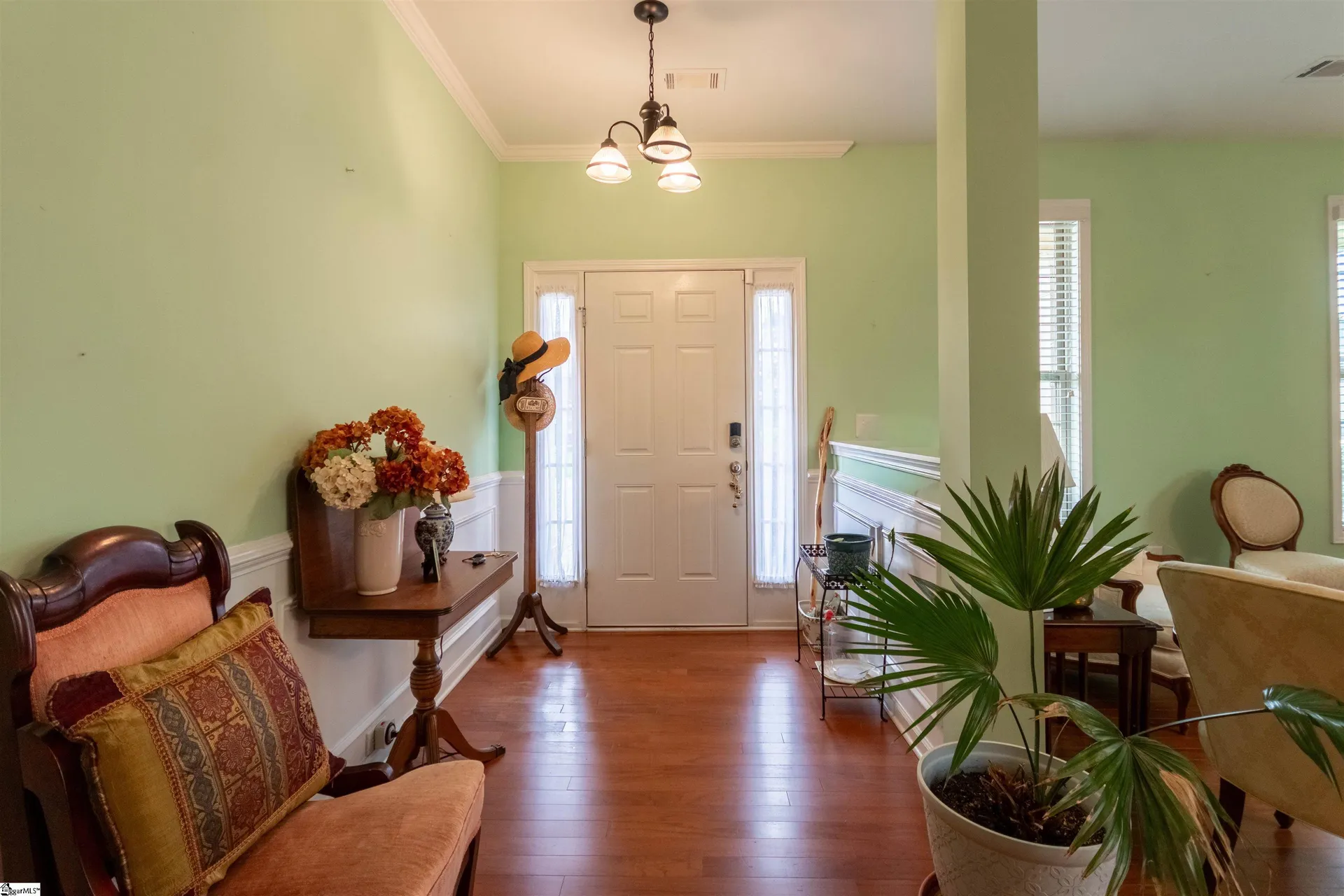 Property image 2 at 215 Reedy Springs Lane, Greenville, SC 29605