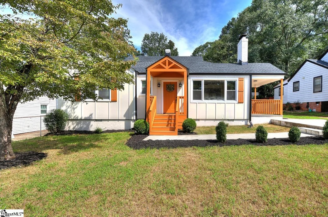 322 Potomac Avenue
