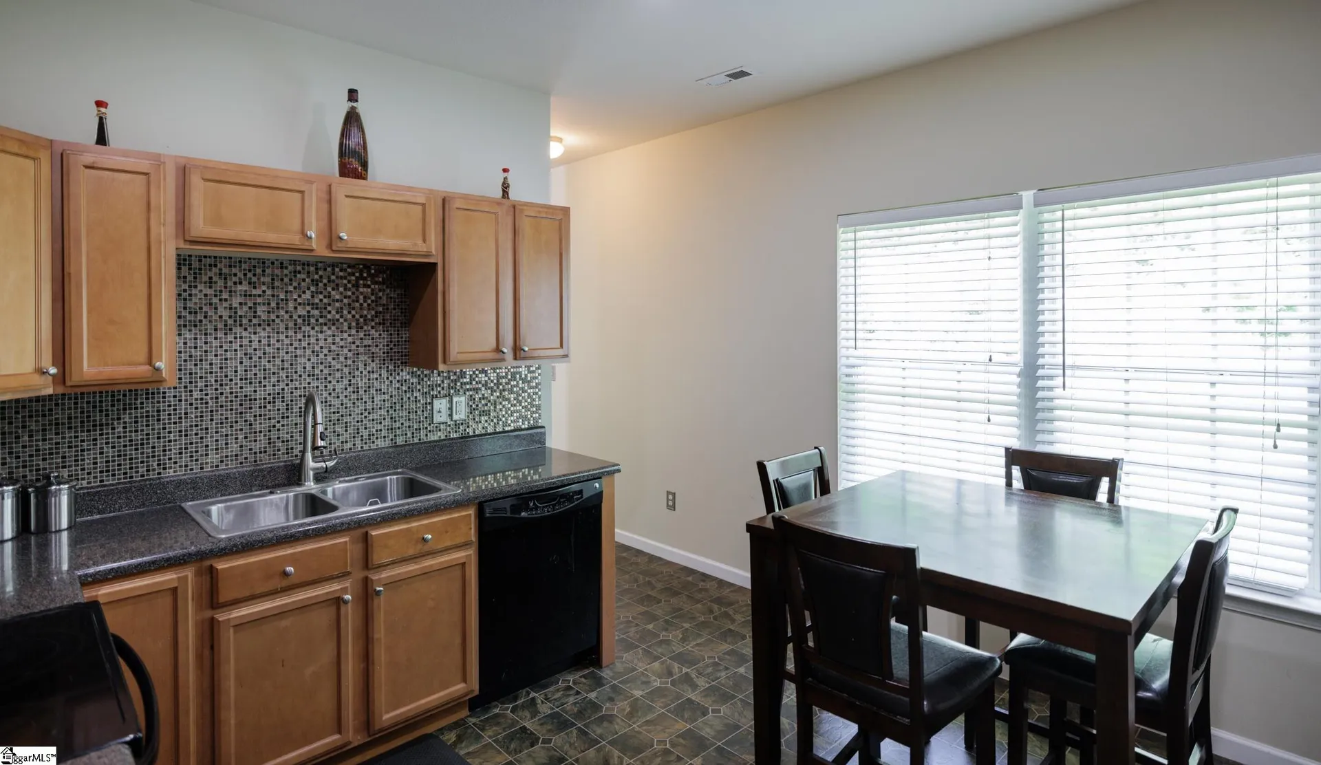 Property image 5 at 35 Juneau Court, Greenville, SC 29605-6070