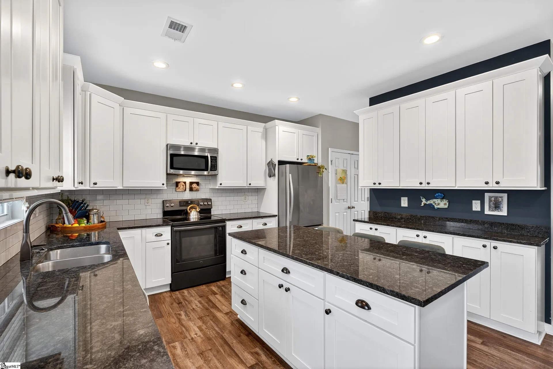 Property image 2 at 103 Hollander Drive, Taylors, SC 29687