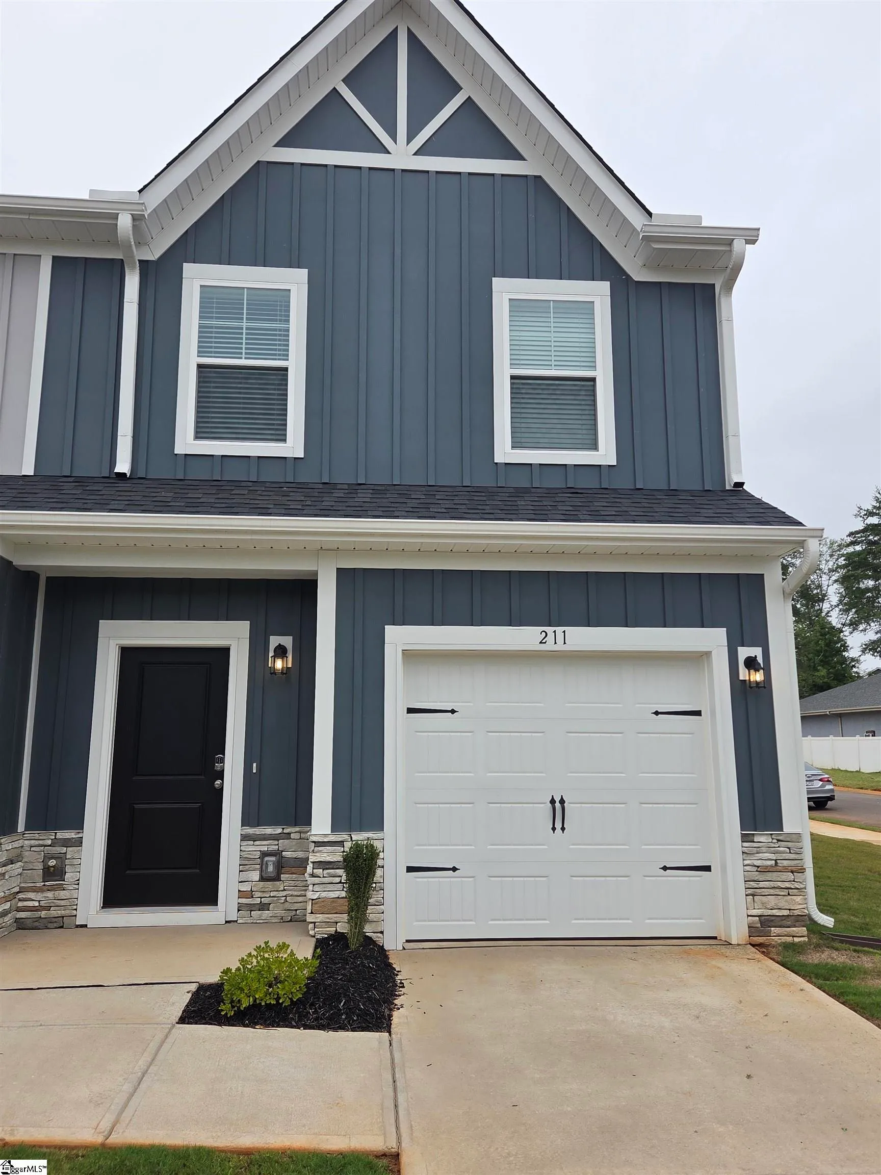 211 Santorini Way