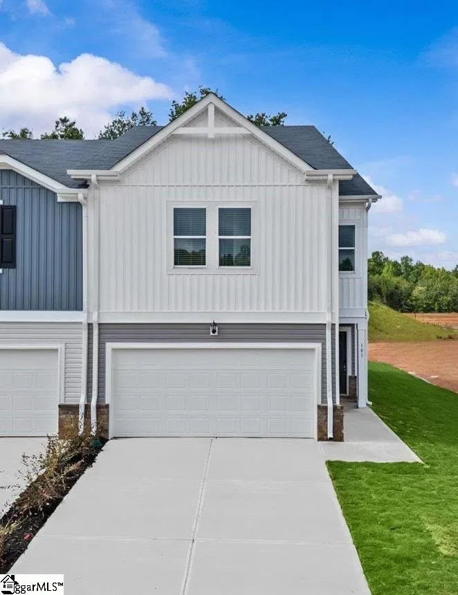 Northbrook Village Townes, Taylors Community
