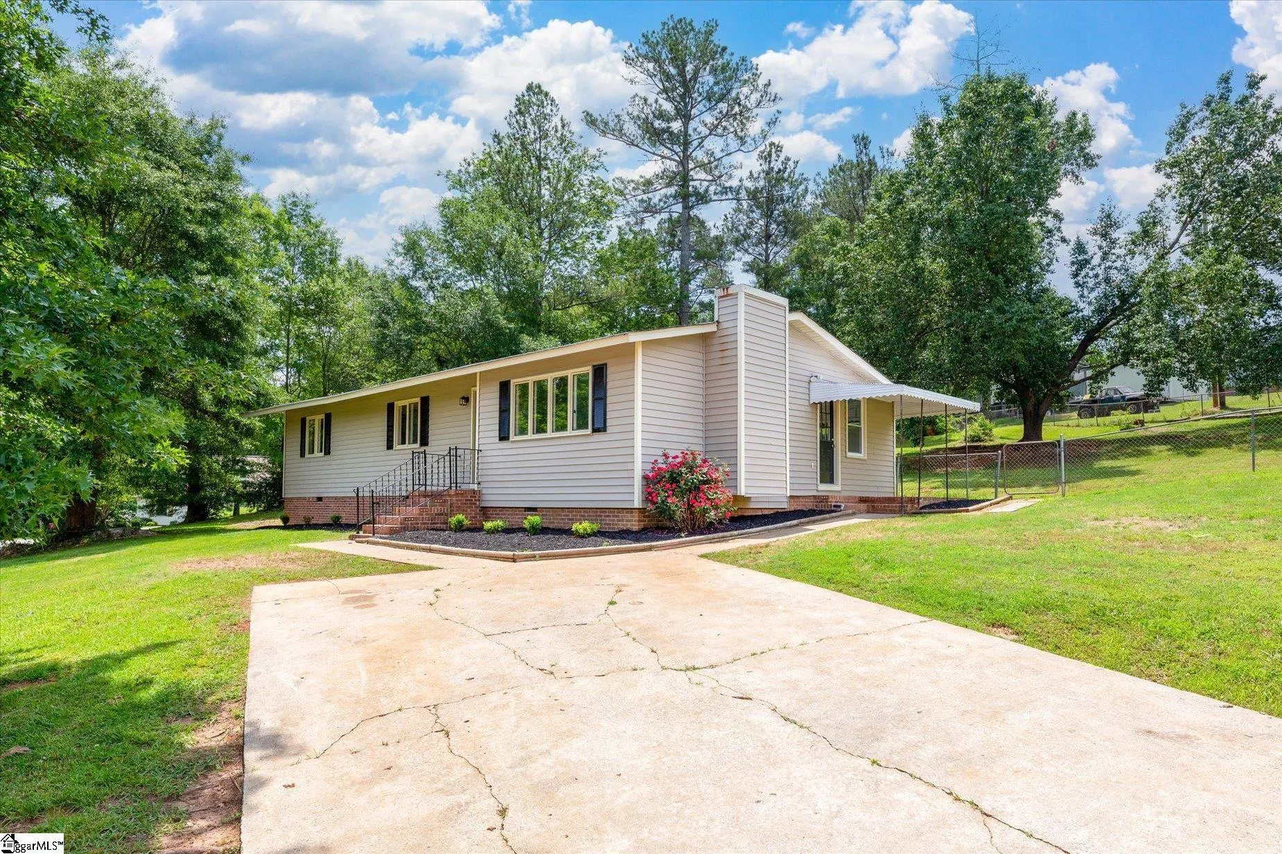 Property image 4 at 107 Sherry Lane, Easley, SC 29640