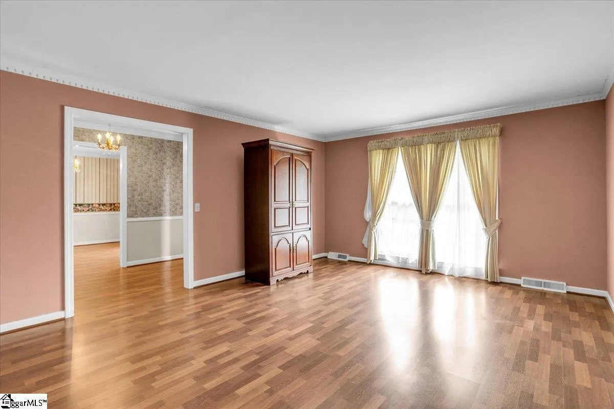 Property image 4 at 17 Seabury Drive, Greenville, SC 29615