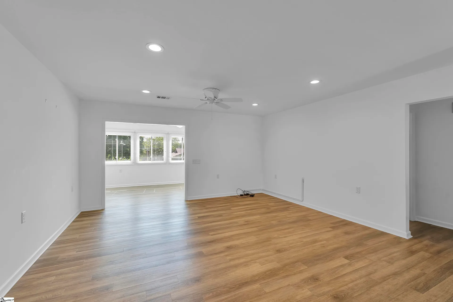 Property image 5 at 403 Lakeside Circle, Greenville, SC 29615