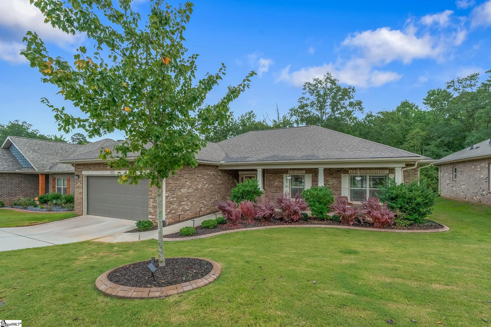 Property image 2 at 106 Starlight Drive, Greenville, SC 29605
