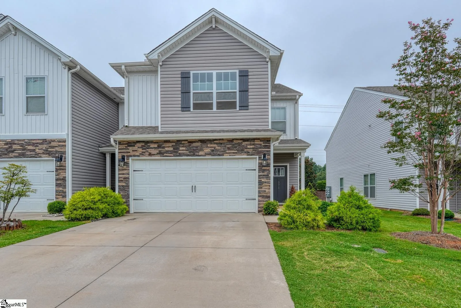 571 Yellow Fox Road