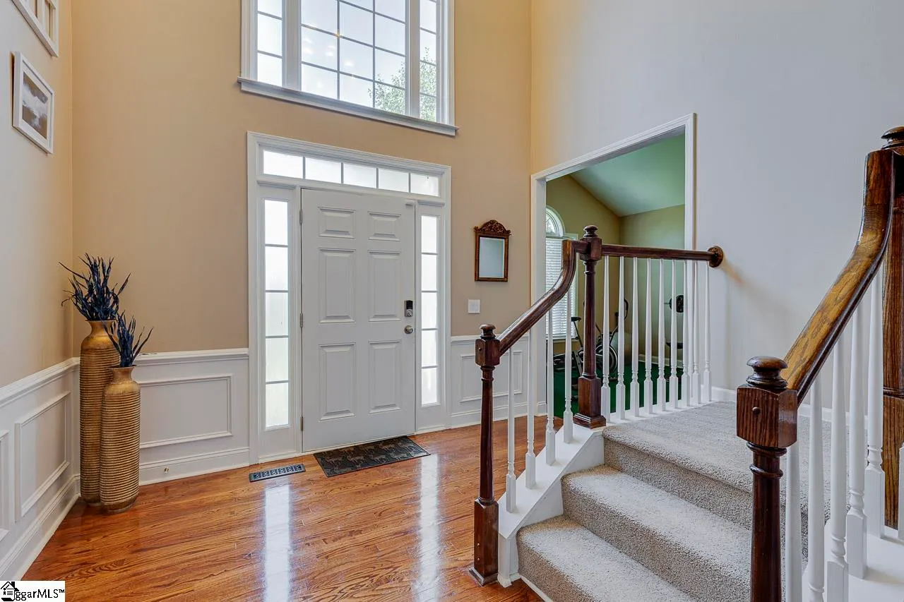 Property image 5 at 100 Yorkswell Lane, Greenville, SC 29607
