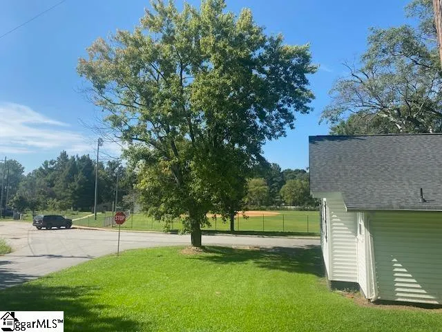 Property image 4 at 30 Baldwin Street, Greenville, SC 29611-4640