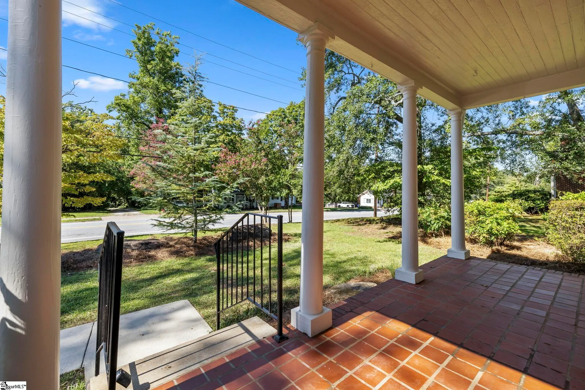 Property image 3 at 46 E Faris Road, Greenville, SC 29605