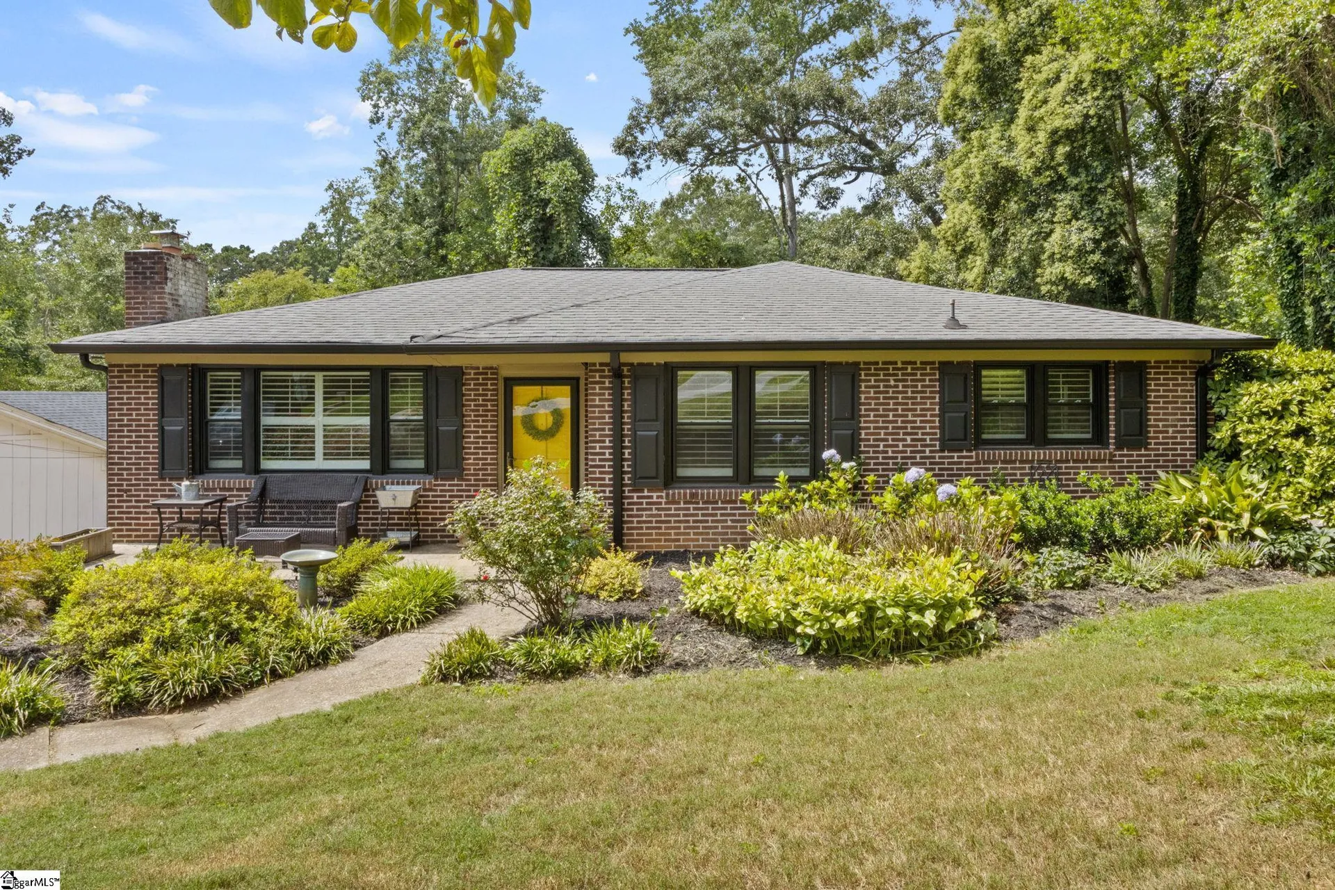108 Robin Hood Road