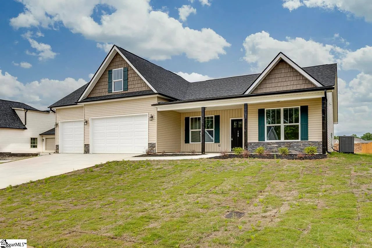 Property image 3 at 108 Walters Way, Pickens, SC 29671
