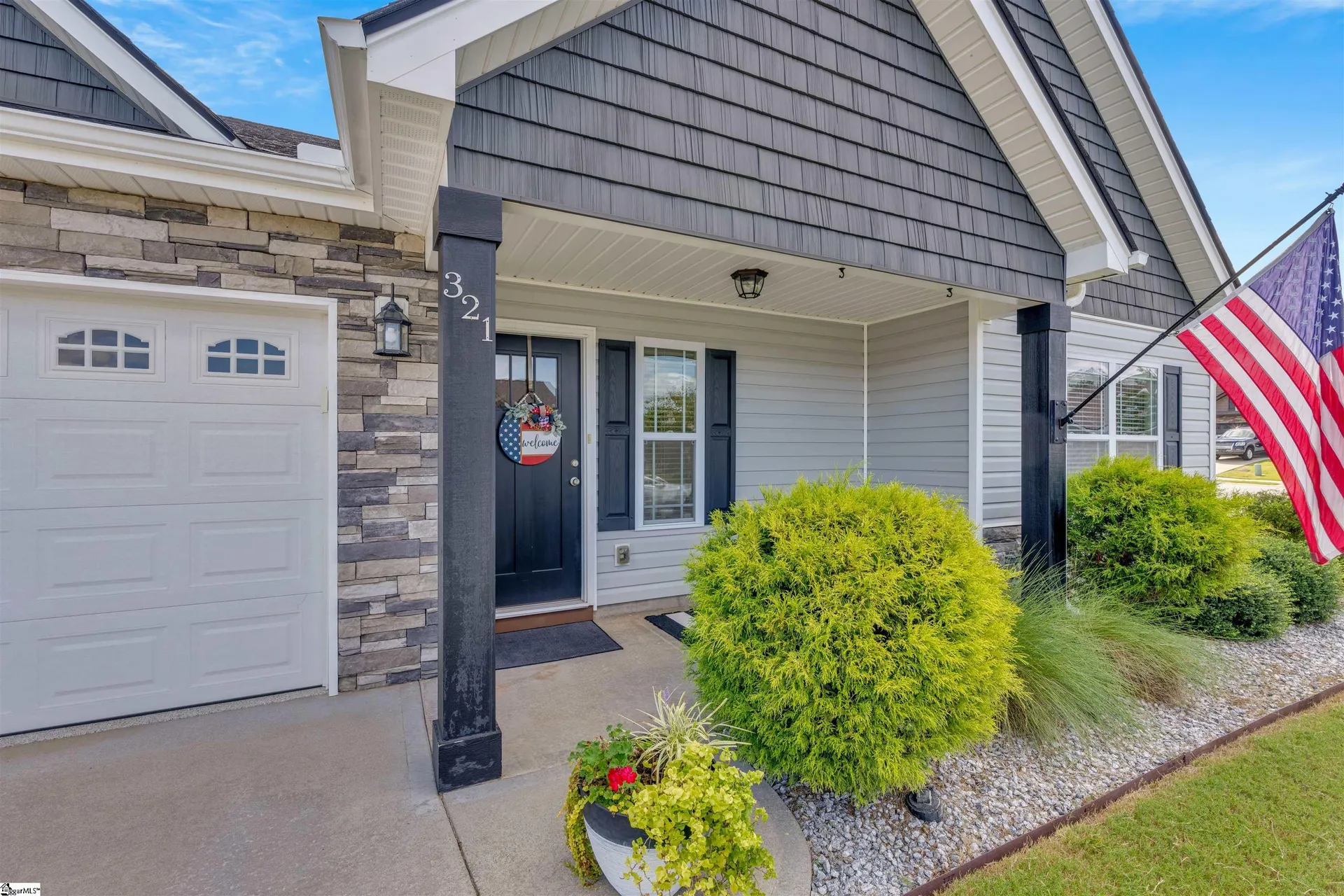 Property image 2 at 321 Meadowmoor Road, Greer, SC 29651
