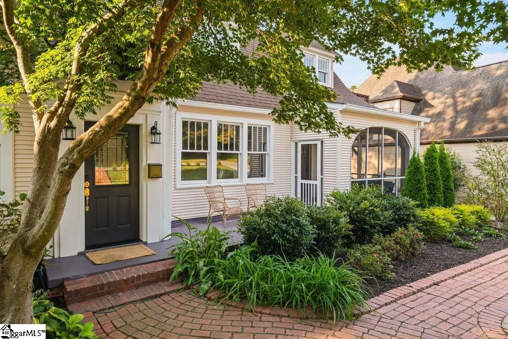 Property image 2 at 308 E Faris Road, Greenville, SC 29605