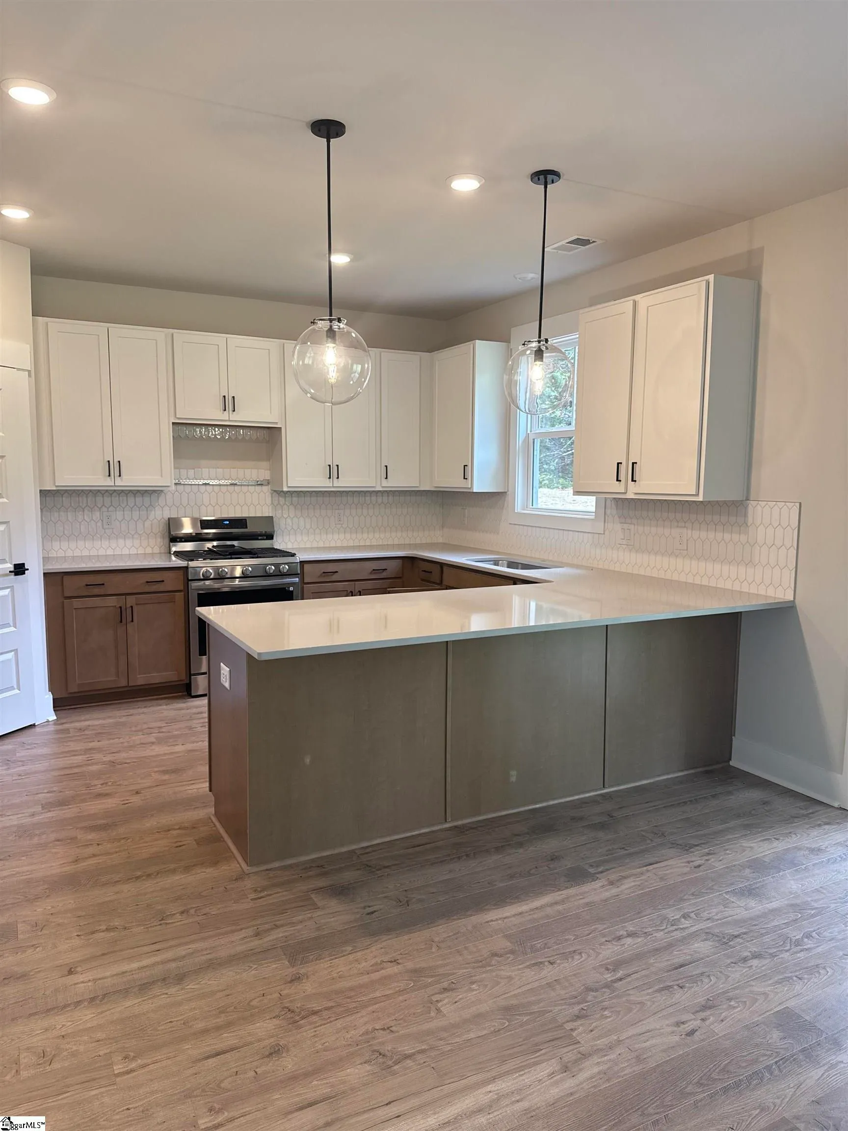 Property image 5 at 24 Criss Drive, Piedmont, SC 29673