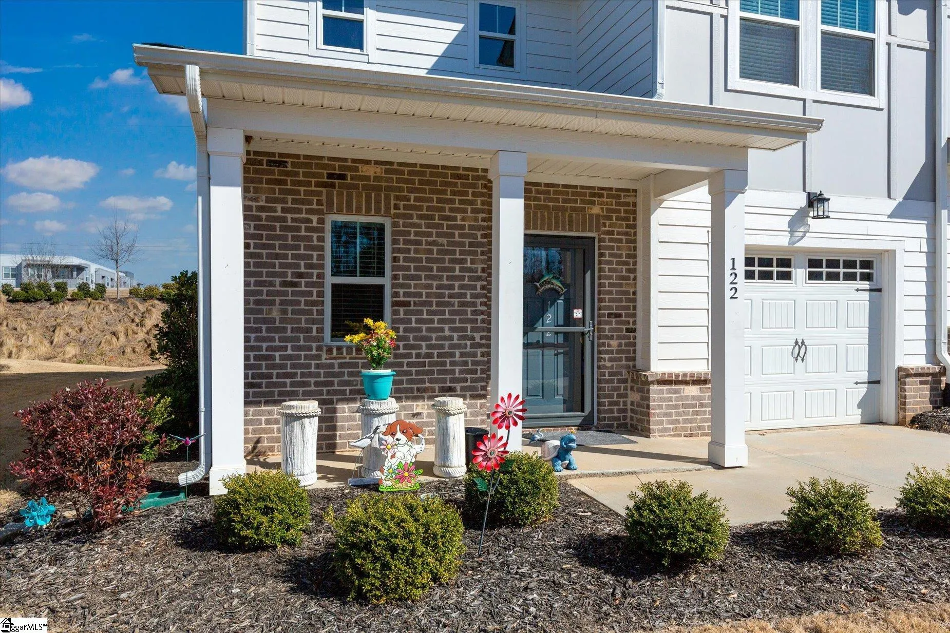 122 Bromes Way