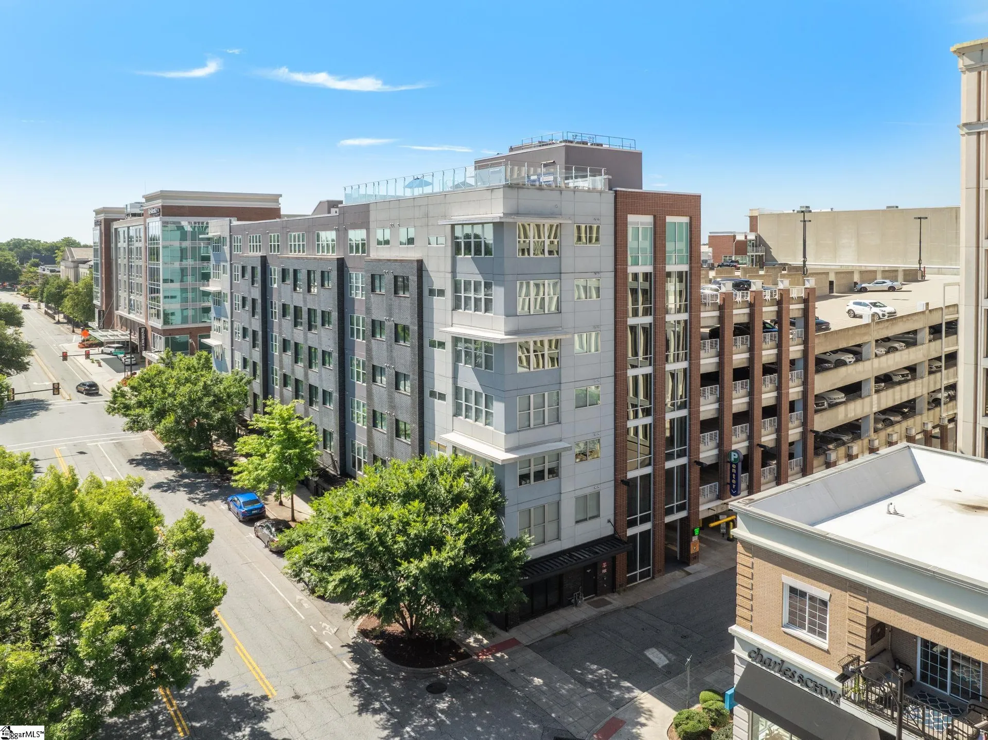 100 East, Greenville Community