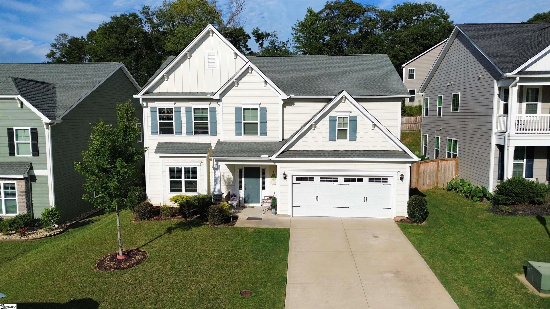 Easton Ridge, Greer Community