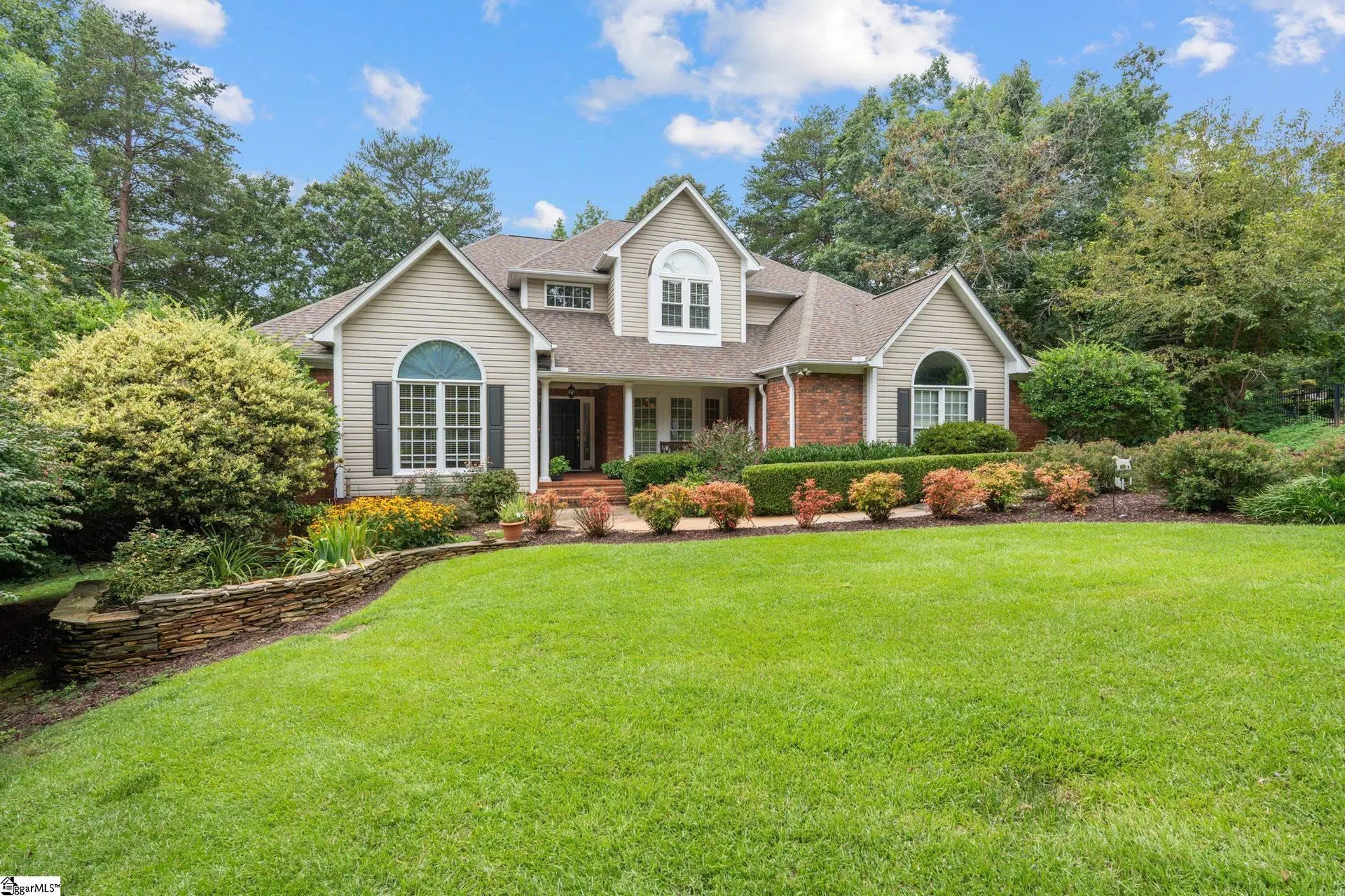 Property image 2 at 4 Dray Court, Taylors, SC 29687