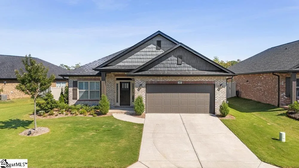 48 Woodcross Drive