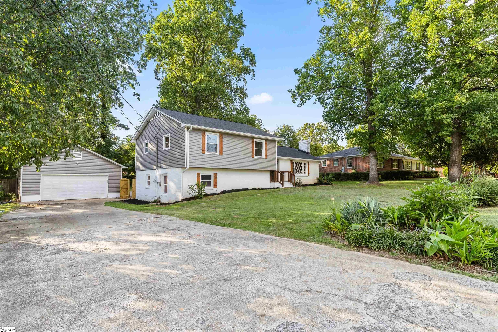 Property image 3 at 127 Waddell Road, Greenville, SC 29609