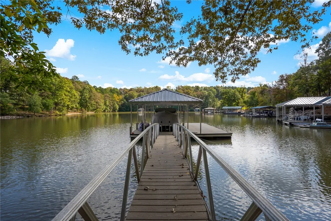 Property image 3 at 378 Hideaway Cove Drive, Seneca, SC 29672