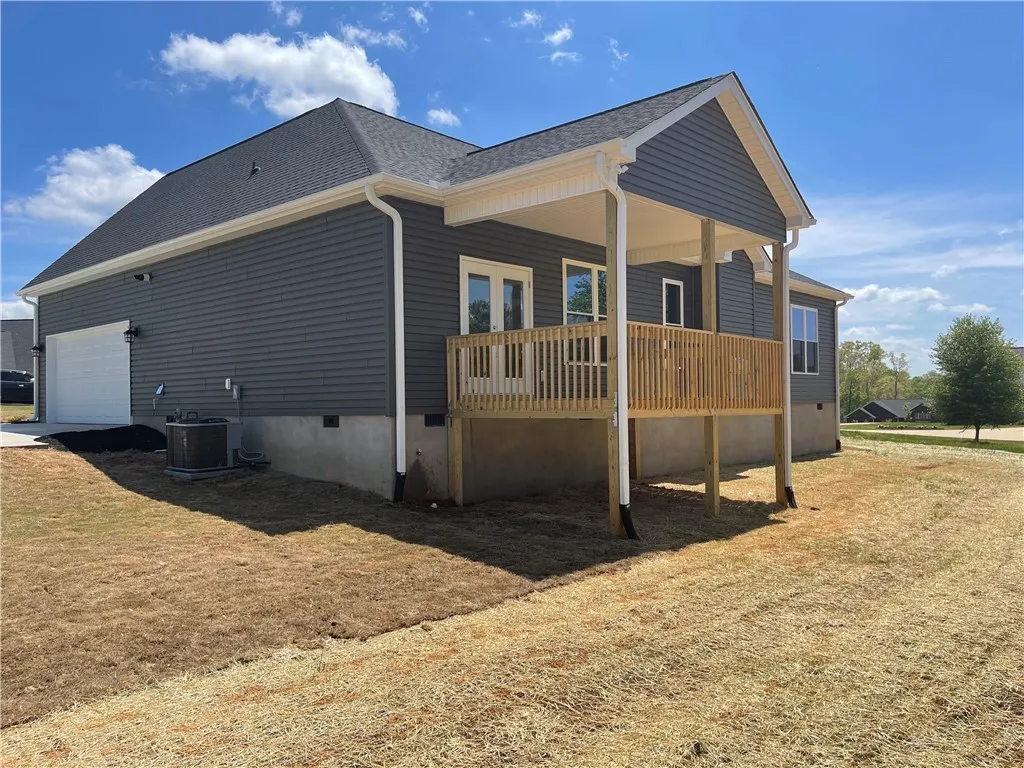 Property image 5 at 1904 Queen Drive, Walhalla, SC 29691