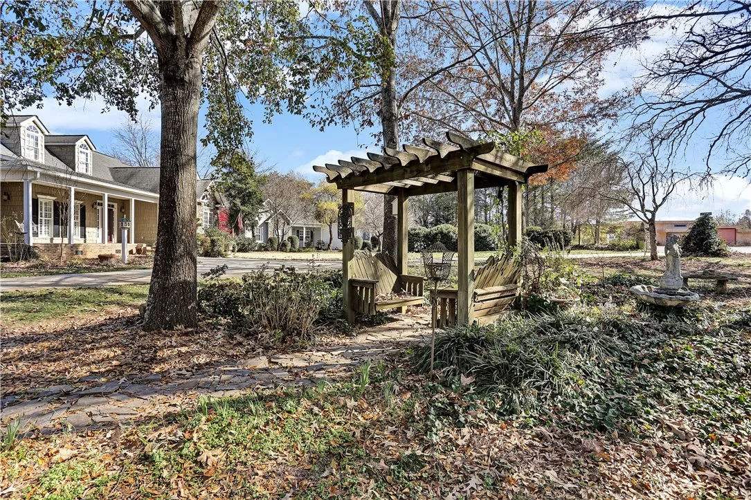 Property image 4 at 107 Saint Lukes Circle, Easley, SC 29642