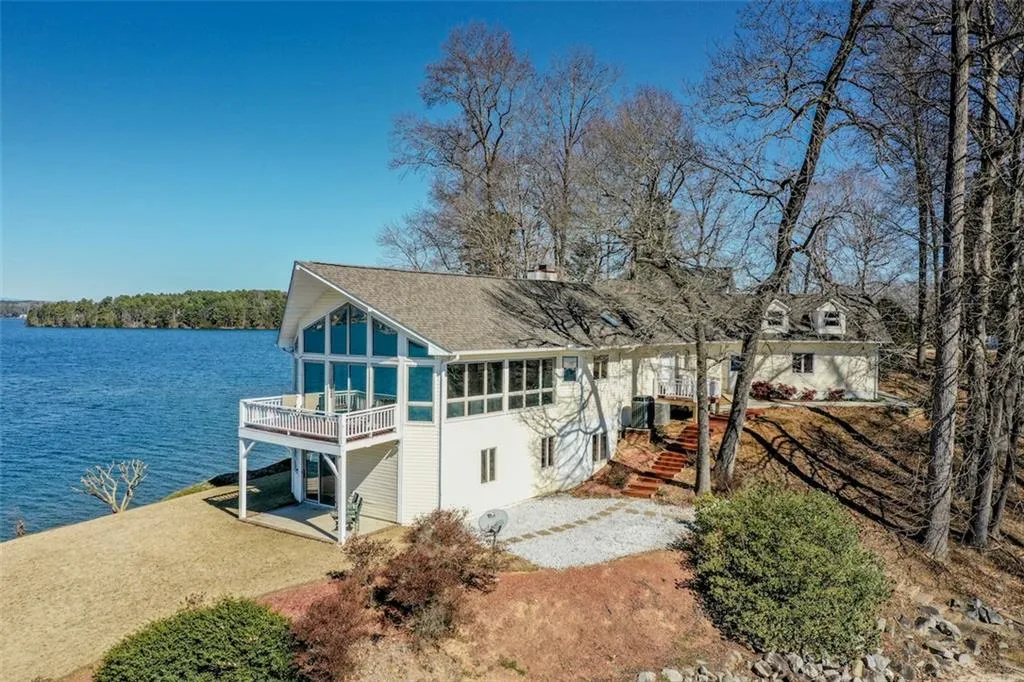 Property image 5 at 817 Marina Point Court, Seneca, SC 29672
