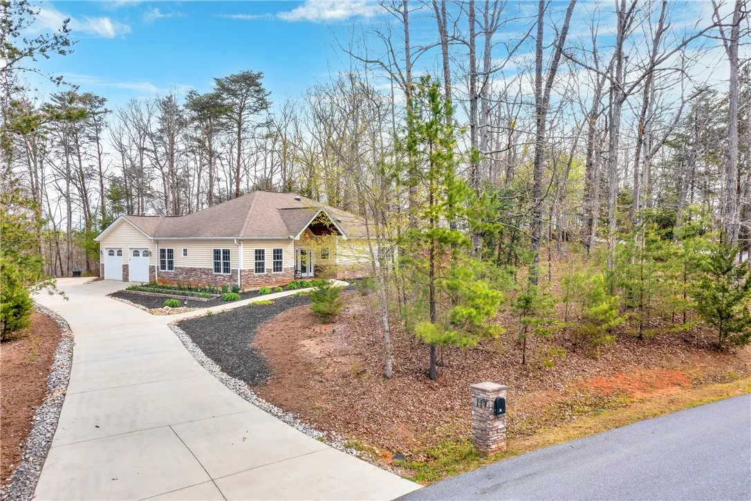 Property image 2 at 117 Laurel Lane, Townville, SC 29689
