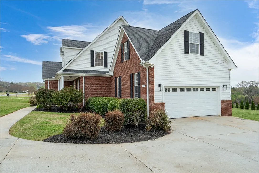 Property image 3 at 105 Windham Drive, Anderson, SC 29621