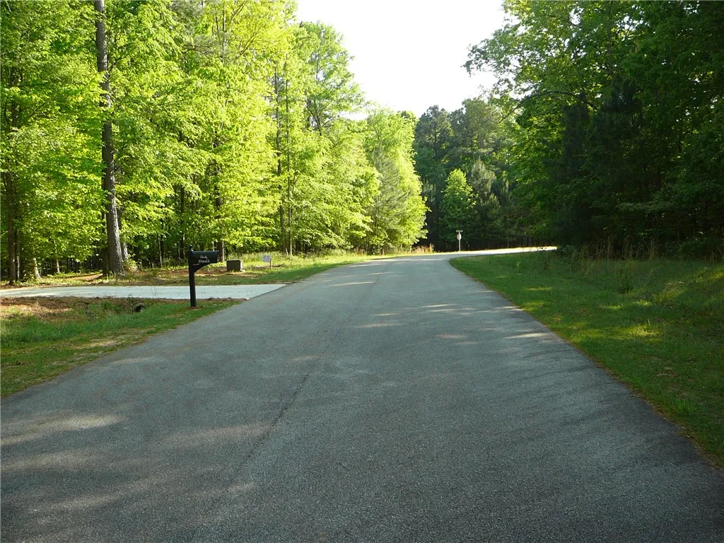 Property image 4 at 140 Waterside Drive, Iva, SC 29655