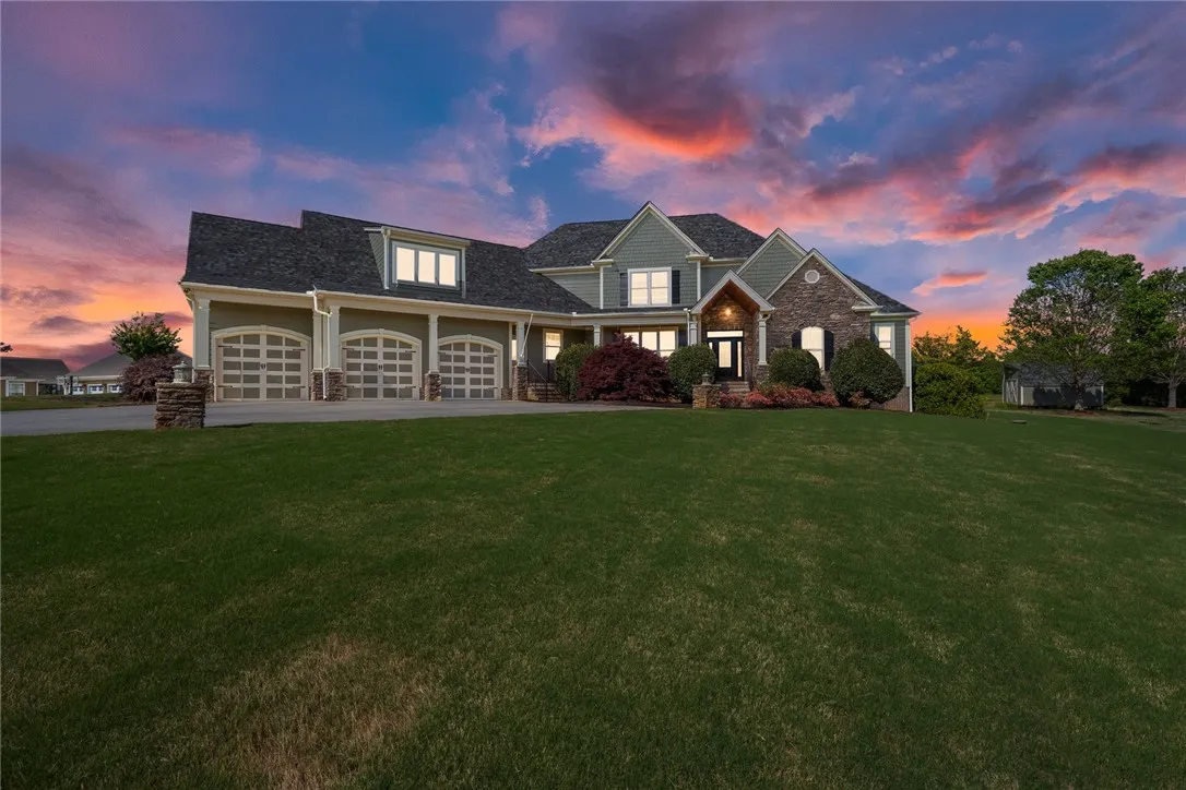 Property image 2 at 511 Paramount Drive, Seneca, SC 29678